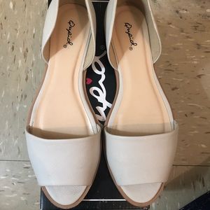 White colored flats from Lulus.com size 7